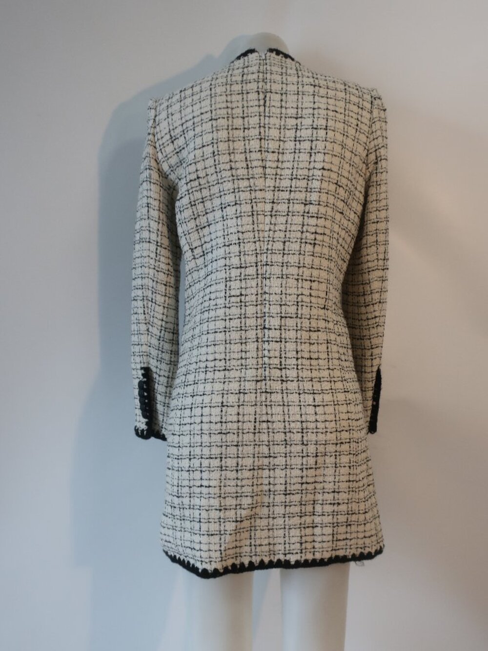 Womens Veronica Beard Palatine (Item-97) White Black Tweed Boucle V-Neck Dress 4 - Picture 12 of 16